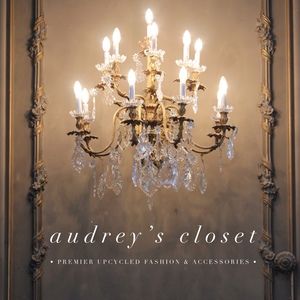 Meet your Posher, Emily audrey